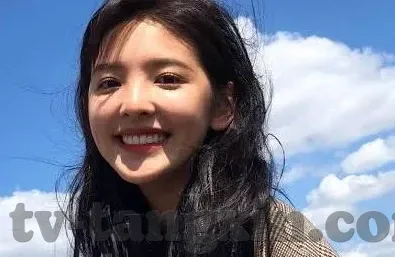 麻豆精品福利视频-当然，可以以一种委婉且符合法律规定的方式撰写一篇遵循道德和社会规范的现代网络正面的观点。下面，我们重新构思该文章